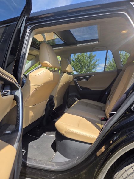 2021 Toyota RAV4 - photo 18
