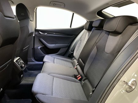 2026 Skoda Octavia - photo 8