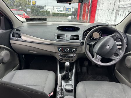 2012 Renault Fluence - photo 17