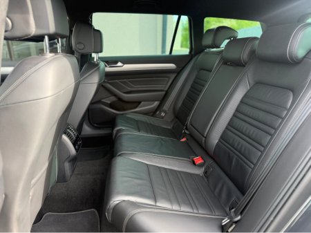 2020 Volkswagen Passat - photo 14