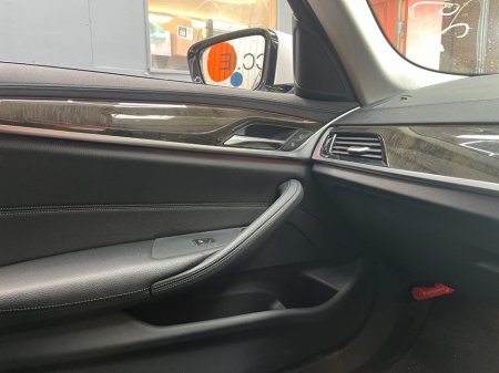 2018 BMW 5-Series - photo 15