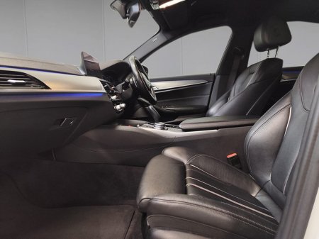 2017 BMW 5-Series - photo 16