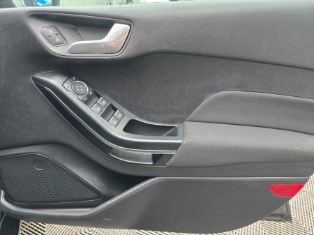 2021 Ford Fiesta - photo 21