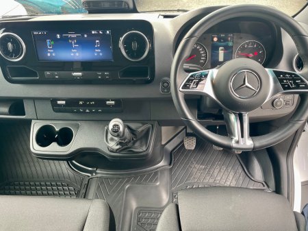 2025 Mercedes-Benz Sprinter - photo 6