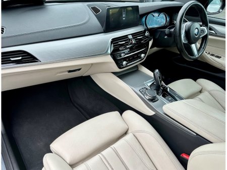 2018 BMW 5-Series - photo 19