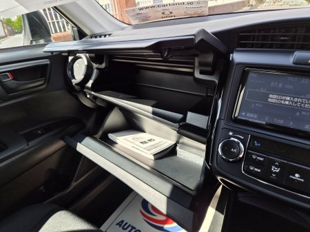2020 Toyota Corolla - photo 20