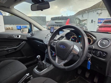 2016 Ford Fiesta - photo 12