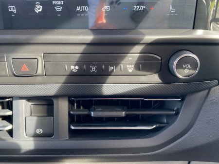 2026 Ford Transit Custom - photo 16