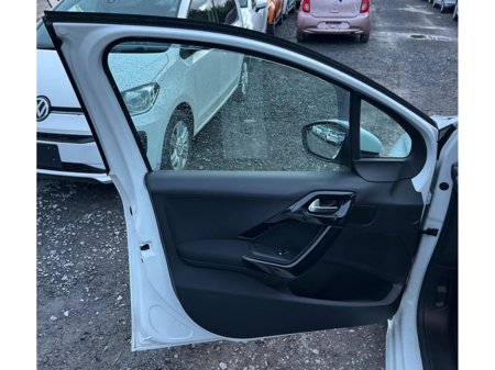 2016 Peugeot 208 - photo 8