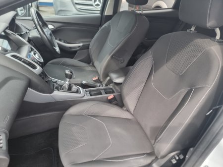 2015 Ford Focus - photo 27
