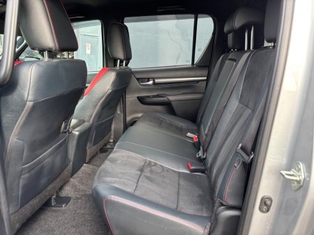 2023 Toyota Hilux - photo 13