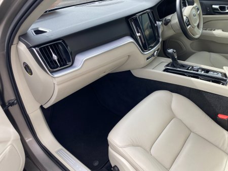 2019 Volvo V60 - photo 10