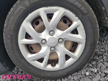 2017 Hyundai i10 - photo 14