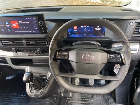 2024 Toyota Proace - photo 9