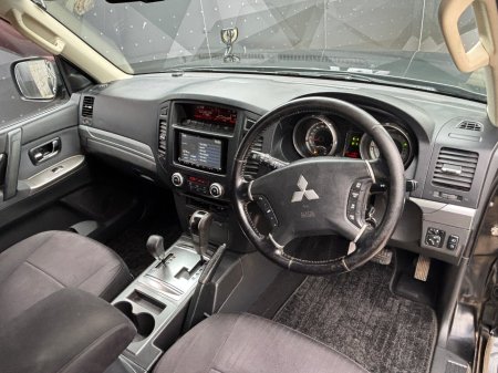 2014 Mitsubishi Pajero - photo 10