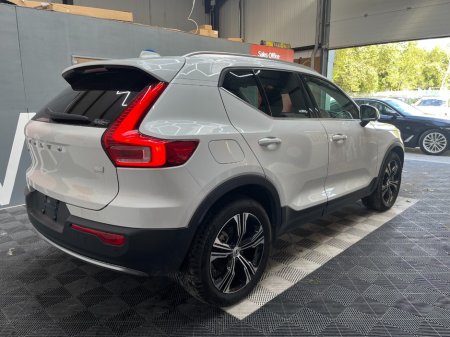 2022 Volvo XC40 - photo 3