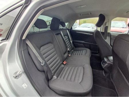 2016 Ford Mondeo - photo 15