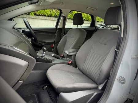 2018 Ford Focus - photo 18