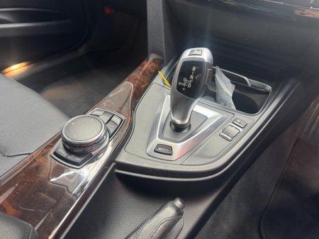 2017 BMW 3-Series - photo 10