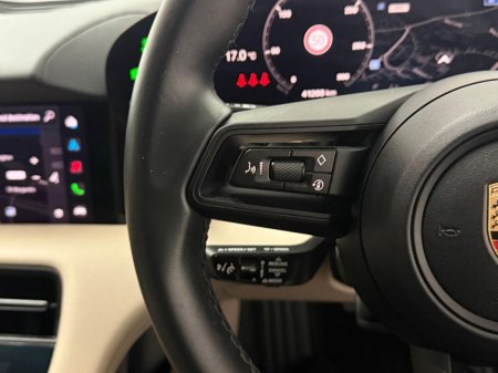 2023 Porsche Taycan - photo 22