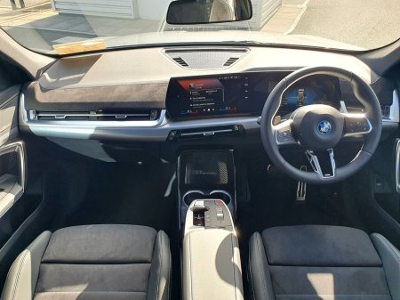 2026 BMW iX2 - photo 4