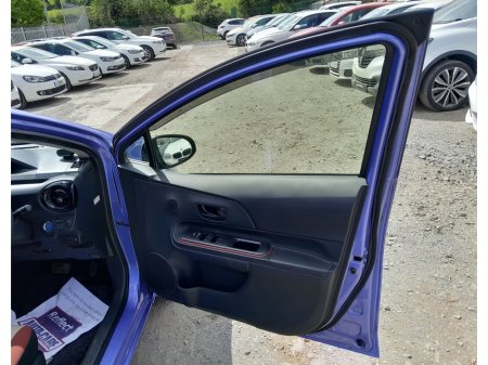 2016 Toyota Aqua - photo 10