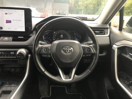 2023 Toyota RAV4 - photo 9