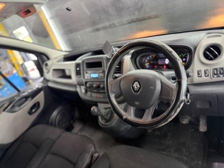 2016 Renault Trafic - photo 19