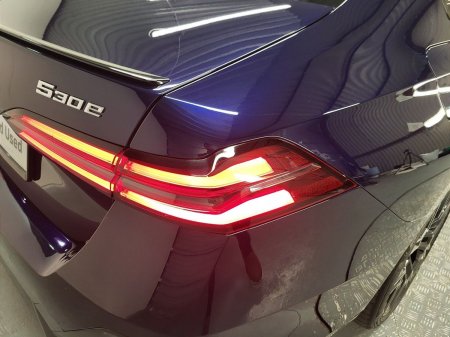 2024 BMW 5-Series - photo 19