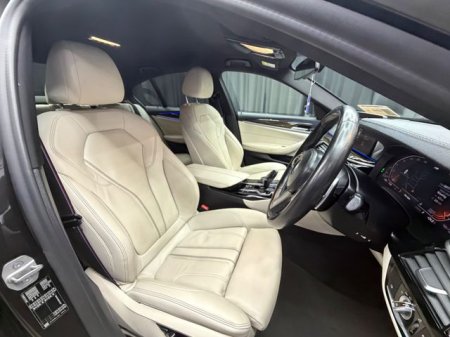 2021 BMW 5-Series - photo 19