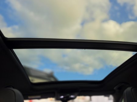 2025 Volkswagen Tiguan - photo 22