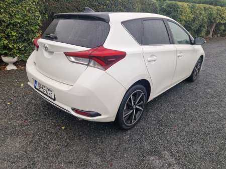 2018 Toyota Auris - photo 4