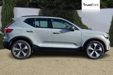 2024 Volvo XC40 - photo 3