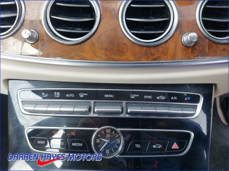 2017 Mercedes-Benz E-Class - photo 17