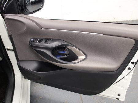 2021 Toyota Yaris - photo 23