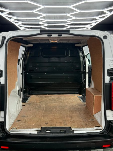 2023 Opel Vivaro - photo 13