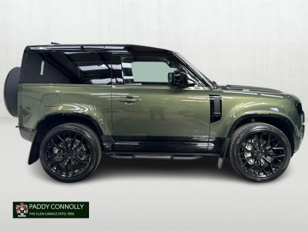 2026 Land Rover Defender - photo 3