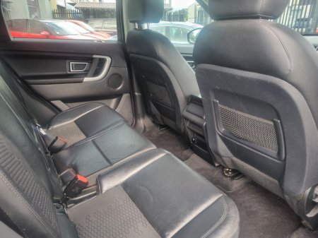 2018 Land Rover Discovery - photo 18