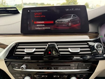 2018 BMW 5-Series - photo 28