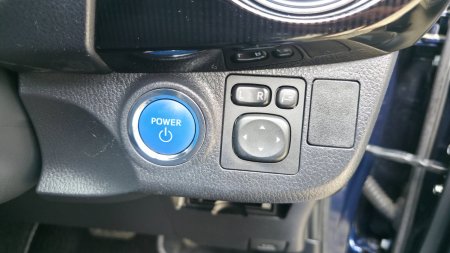 2018 Toyota Vitz - photo 11