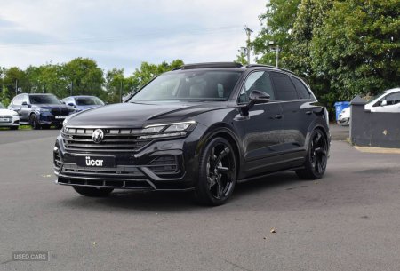 2023 Volkswagen Touareg - photo 3