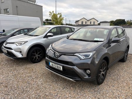 2016 Toyota RAV4 - photo 4