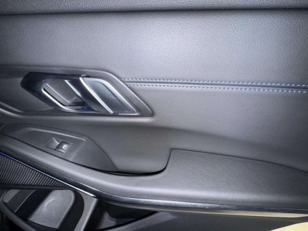 2023 BMW 3-Series - photo 14