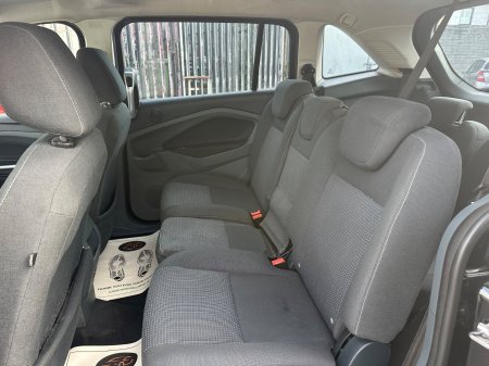 2014 Ford Grand C-Max - photo 22