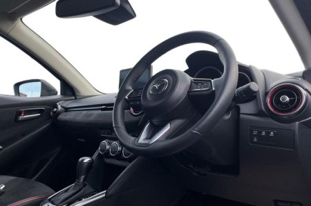 2024 Mazda Mazda2 - photo 9