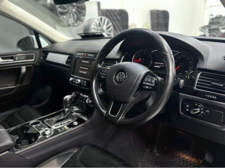 2018 Volkswagen Touareg - photo 9