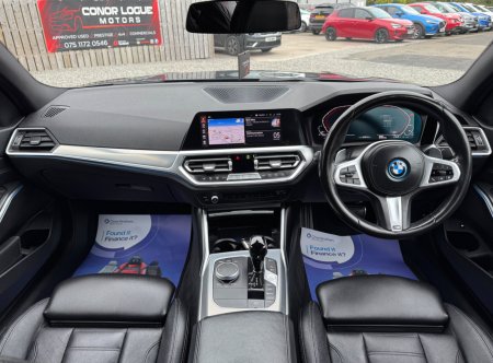 2022 BMW 3-Series - photo 16
