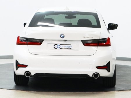 2022 BMW 3-Series - photo 5