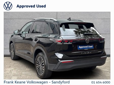 2025 Volkswagen Tiguan - photo 15