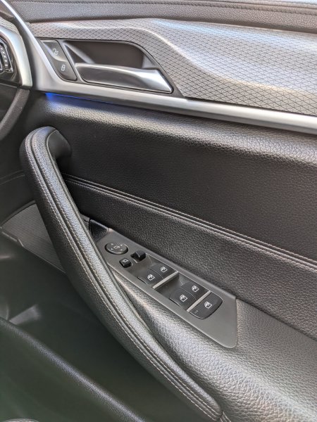 2018 BMW 5-Series - photo 23